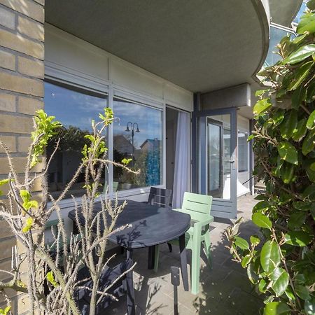 Lovely Apartment With Patio Callantsoog Exterior foto